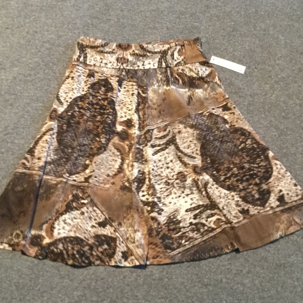 Comfortable Brown Italian skirt - NWT